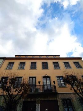 Kiadó Iroda 2500 Esztergom 