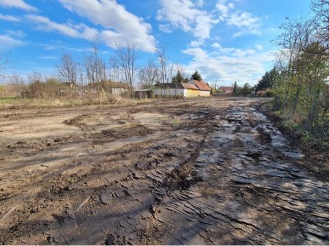 Eladó Telek 2766 Tápiószele 