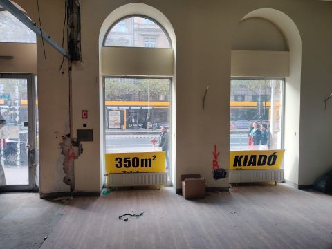 Kiadó Üzlethelyiség 1067 Budapest 6. kerület Belváros 