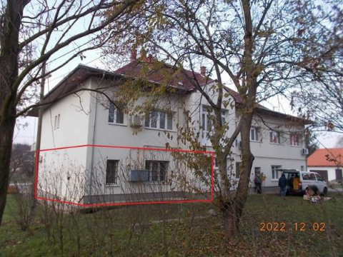 Eladó Üzlethelyiség 3013 Ecséd 