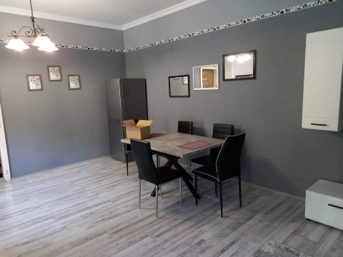 Kiadó Lakás 9023 Győr 