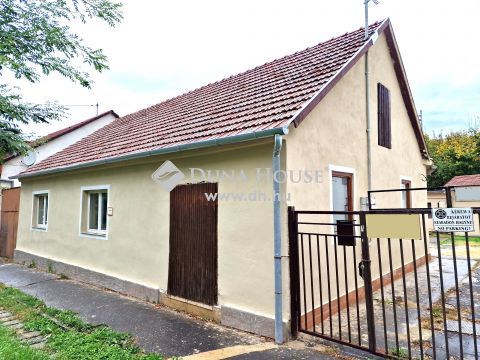 Eladó Ház, Baranya megye, Pécs - Gyárvárosban családi ház üzleti lehetőségekkel is