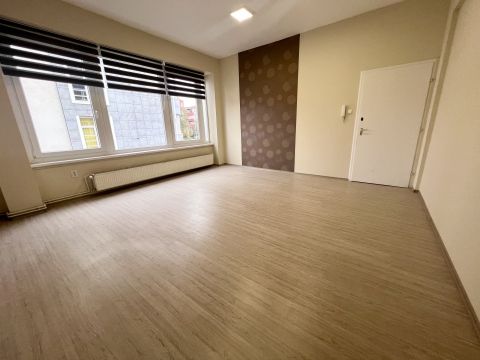 Kiadó Iroda 8900 Zalaegerszeg Rákóczi Ferenc utca