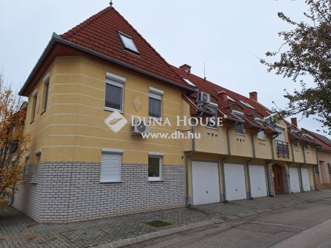 Eladó Lakás, Bács-Kiskun megye, Kecskemét - Borz utca