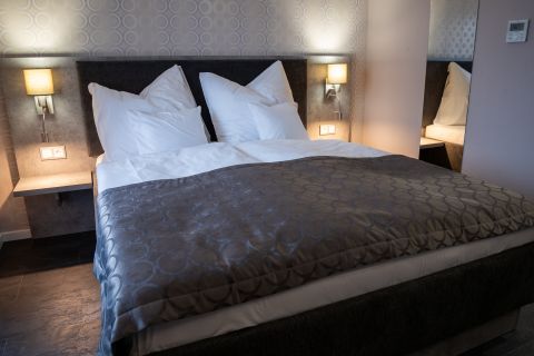 Kiadó Vendéglátás 8900 Zalaegerszeg Hotel és vendéglátás