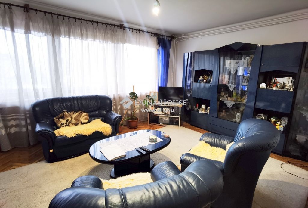 4400 Nyíregyháza , Szabadtéri Színpad közelében — 1/21