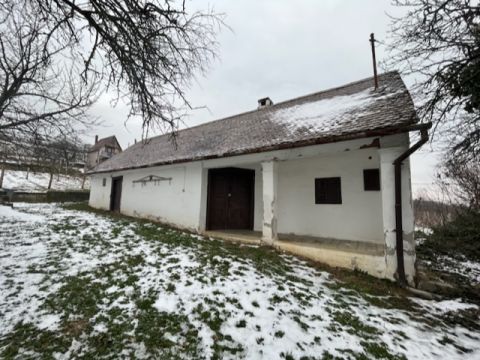 Eladó Ház 7144 Decs , Szekszárdi szőlőhegy