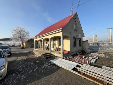 Eladó Ipari 2700 Cegléd Aldi közelében