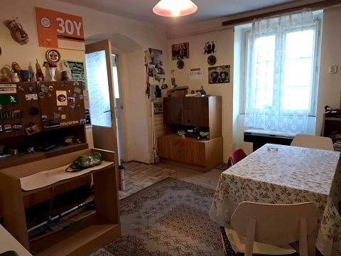 Eladó Ház 8124 Káloz Káloz csendes részén családi ház eladó