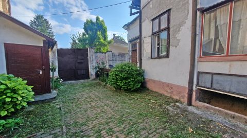 Eladó Ház 8800 Nagykanizsa , Nagypolgári ház Nagykanizsa belvárosában, sok lehetőséggel