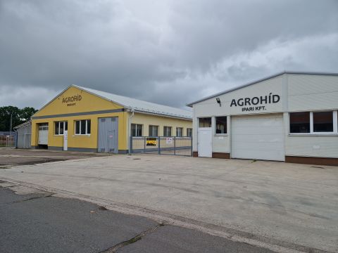 Eladó Ipari 5435 Martfű , 6500nm ipari telken, 1700nm csarnoképületek