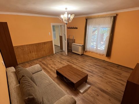 Eladó Ház 8100 Várpalota 