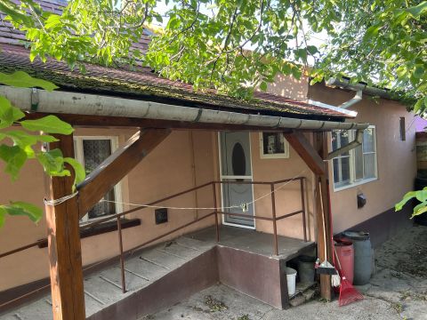 Eladó Ház 8100 Várpalota 