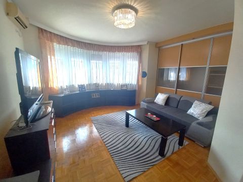 Kiadó Lakás 4025 Debrecen , Belvárosában