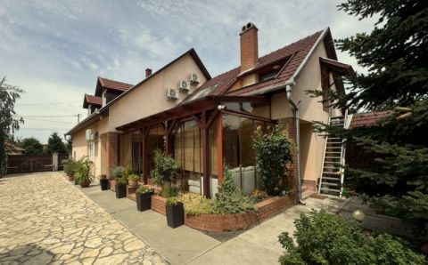 Eladó Ház 5630 Békés , Malomvég  városrészen, Dánfok üdülőövezet mellett
