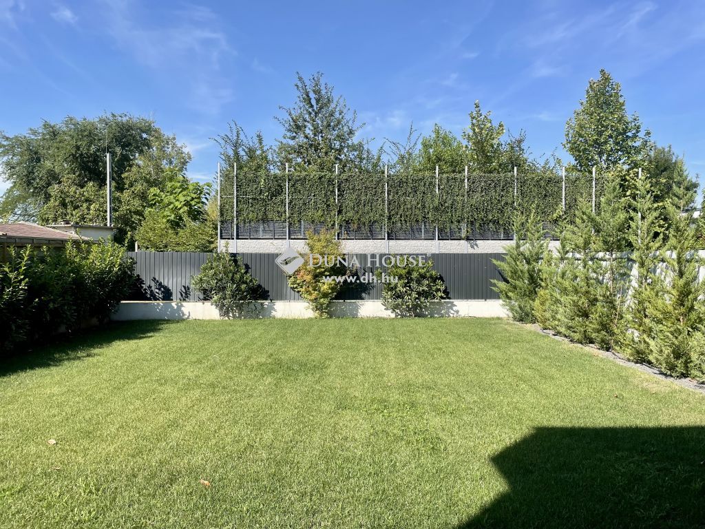 4032 Debrecen , Liget lakópark — 1/14