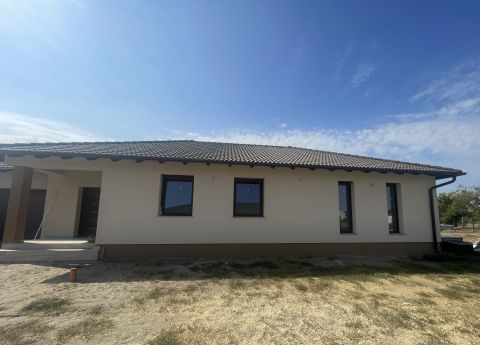 Eladó Ház 6000 Kecskemét , Legyen Ön az ELSŐ LAKÓJA  ennek az új háznak!