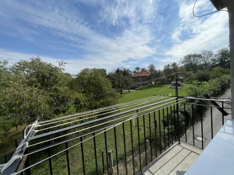 Eladó Lakás 2536 Nyergesújfalu 