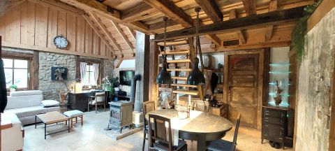 Eladó Ház 2800 Tatabánya , Tatabányán csendes, panorámás cordwood ház