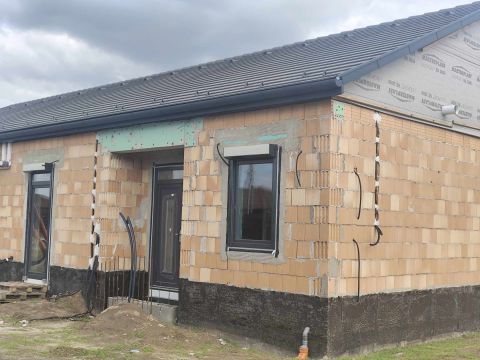 Eladó Ház 2351 Alsónémedi Minőségi újépítésű ikerház Alsónémedi impozáns környékén GARÁZZSAL !