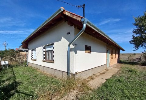 Eladó Ház 7038 Pusztahencse 