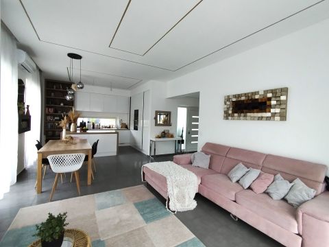Eladó Ház 9700 Szombathely , Csendes környezetben