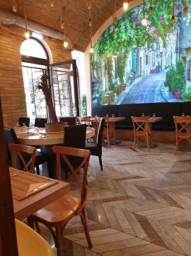 Eladó Vendéglátás 1074 Budapest 7. kerület , Blaha Lujza tér közelében
