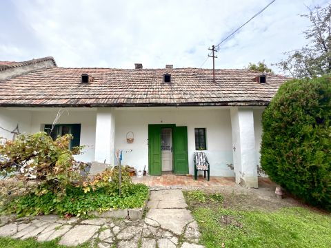 Eladó Ház 8431 Bakonyszentlászló 