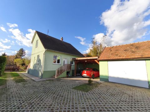 Eladó Ház 2458 Kulcs 