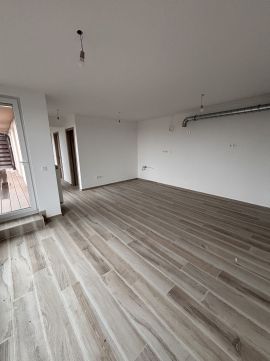 Eladó Lakás 3200 Gyöngyös Gyöngyös Deli tó közelében