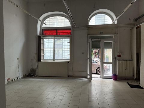 Eladó Üzlethelyiség 1063 Budapest 6. kerület 
