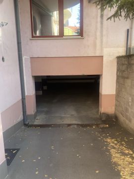 Kiadó Parkoló 7624 Pécs 