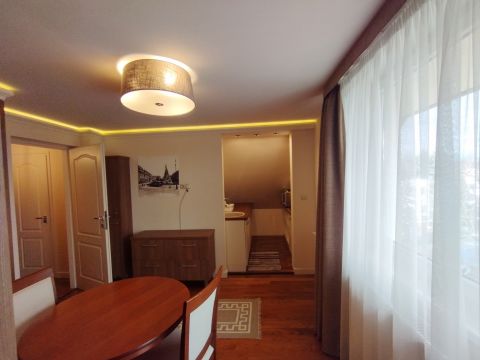 Kiadó Lakás 4028 Debrecen , A nagyerdő szívében
