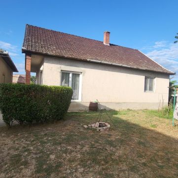 Eladó Ház 4271 Mikepércs 4271 Mikepércs, Központ