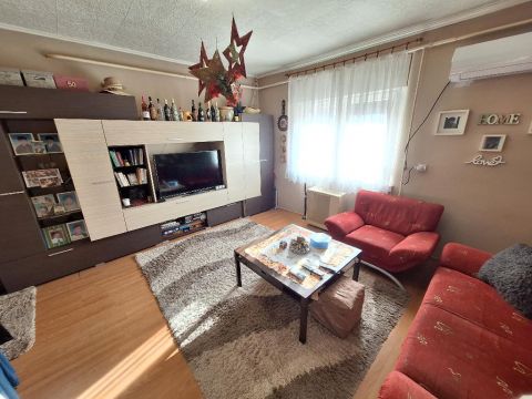 Eladó Ház 6060 Tiszakécske , 6060 Tiszakécske, Központ