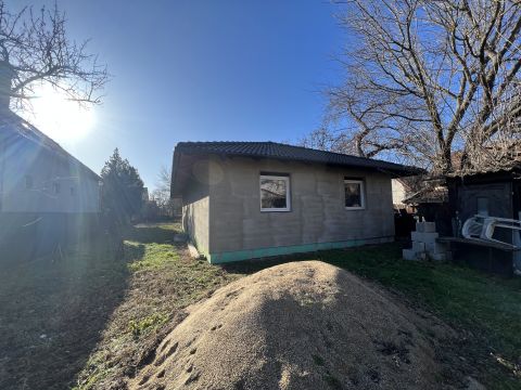 Eladó Ház 2315 Szigethalom , Szigethalom- Központhoz közeli családi ház