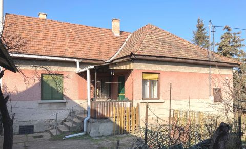 Eladó Ház 2509 Esztergom 