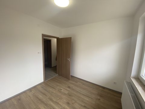 Eladó Ház 2243 Kóka Központhoz közel