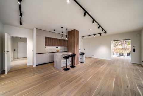 Eladó Lakás 1121 Budapest 12. kerület XII. Széchenyi hegyen nappali + 3 hálós LUXUS LAKÁS!