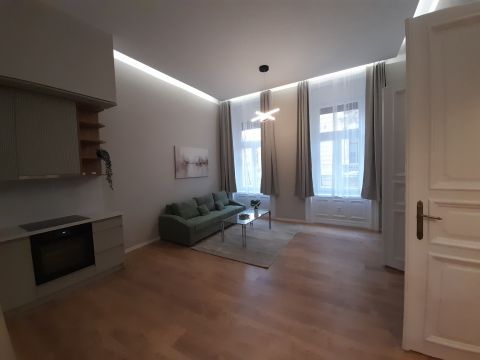 Eladó Lakás 1072 Budapest 7. kerület 