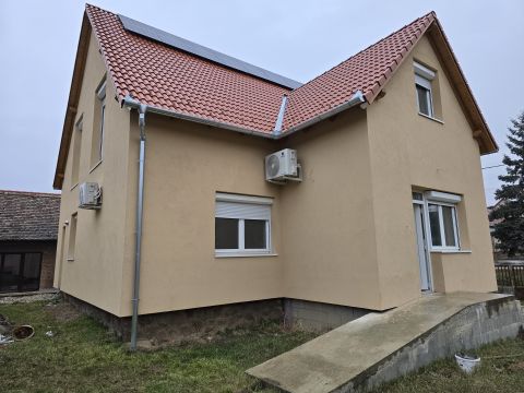 Eladó Ház 7671 Aranyosgadány 