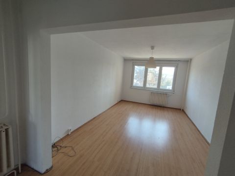 Kiadó Lakás 2800 Tatabánya 