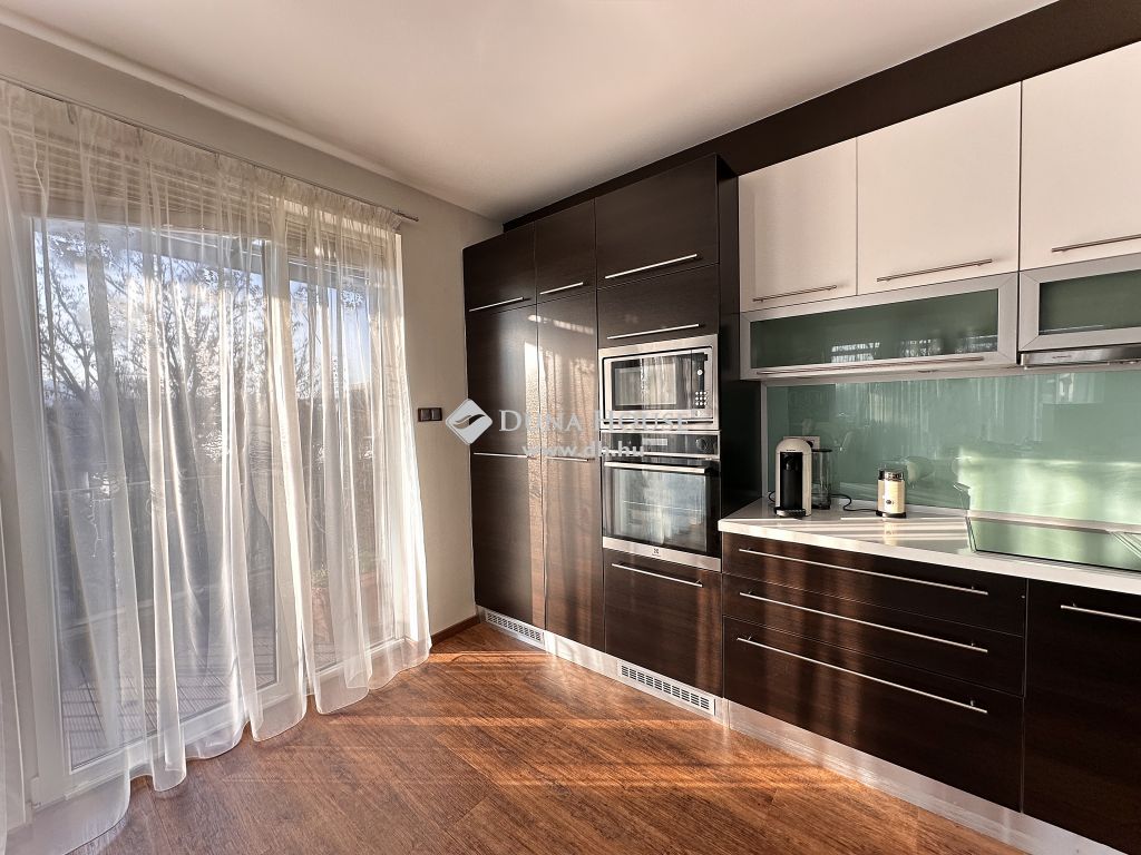 1031 Budapest 3. kerület , Prémium Penthouse Lakás Róma part — 1/27