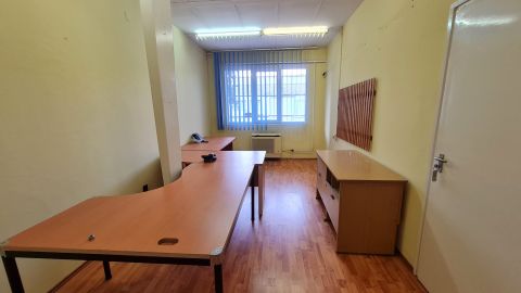 Kiadó Iroda 8900 Zalaegerszeg 