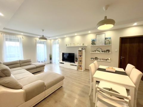 Eladó Ház 6000 Kecskemét , 2021-ben épült nappali + 3 szobás családi ház Kadafalván