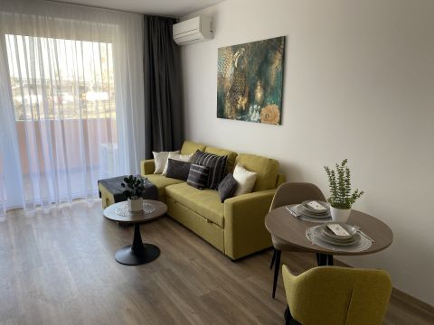 Eladó Lakás 4030 Debrecen , Homokkert
