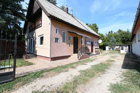Eladó Ház 2475 Kápolnásnyék 
