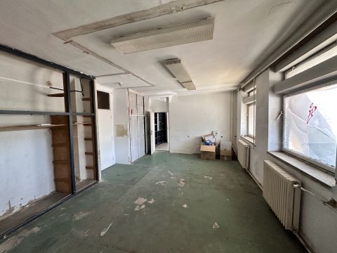Eladó Iroda 9700 Szombathely 