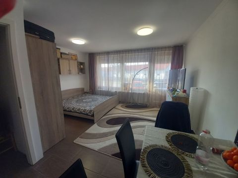Eladó Lakás 2131 Göd Alsógöd