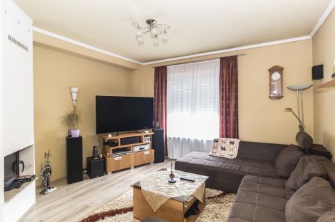 Eladó Ház 9700 Szombathely , Bolyai Iskola környéke, csendes mellékutca